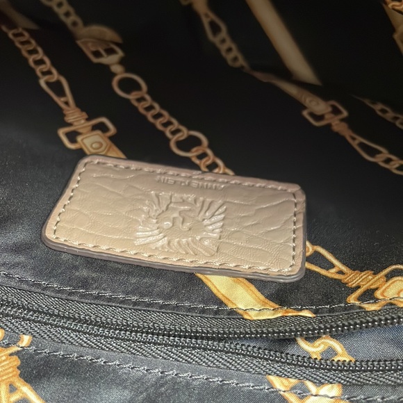 Beautiful Anne Klein handbag NEW - Picture 6 of 10
